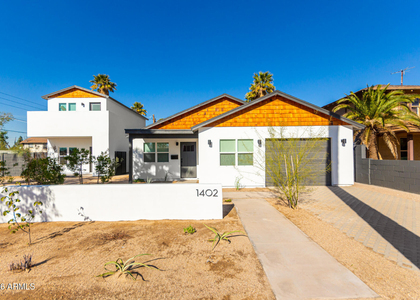1402 E Pierce Street - Photo 1