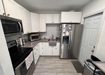 1345 Ne 15th Avenue - Photo 1