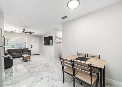 1479 Se 4th Avenue - Photo 1