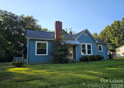 824 Hamrick Street - Photo 1