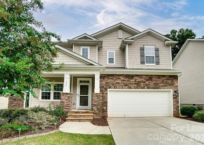 1934 Madeira Circle - Photo 1
