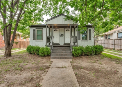 408 N Oak Cliff Boulevard - Photo 1