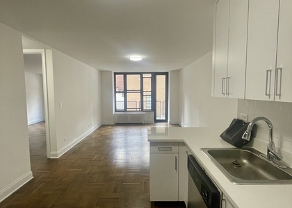 East 35th/3rd Avenue - Photo 1