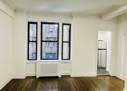 140 East 46th Street , 7M - Photo 1