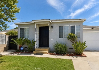 4586 W 142nd - Photo 1