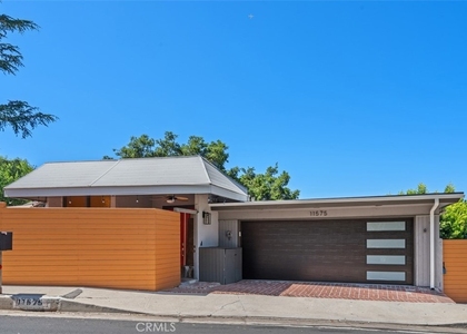 11575 Sunshine Terrace - Photo 1