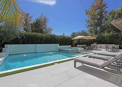 57 Laurelhurst - Photo 1