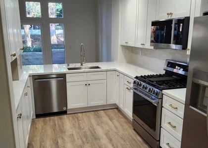 2733 Dietrich - Photo 1