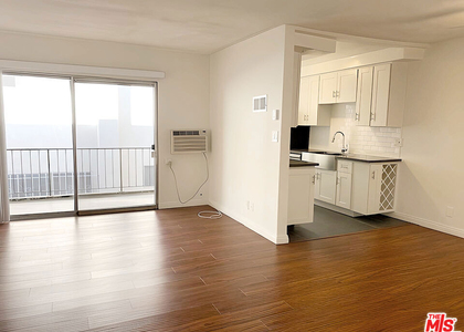 1026 N Genesee Avenue - Photo 1
