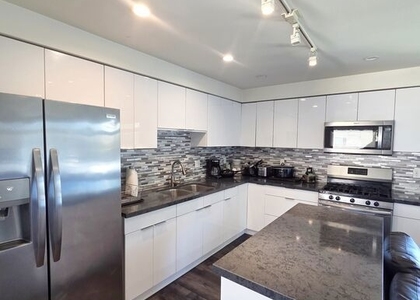 2651 S Hobart Blvd - Photo 1