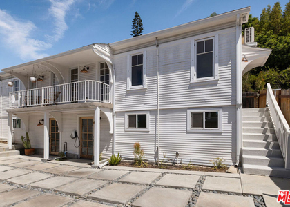 1310 1/2 Lucile Avenue - Photo 1
