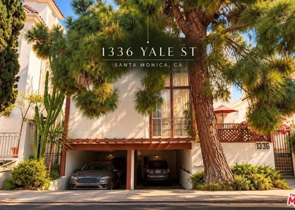 1336 Yale Street - Photo 1