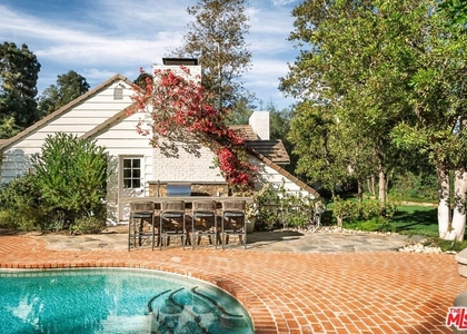 251 N Layton Drive - Photo 1