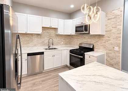5033 Walnut Street - Photo 1