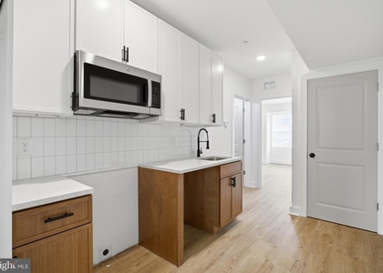 2216 N Franklin Street - Photo 1