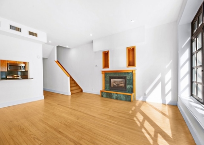 East 57th Street, Unit Ph1 - Photo 1