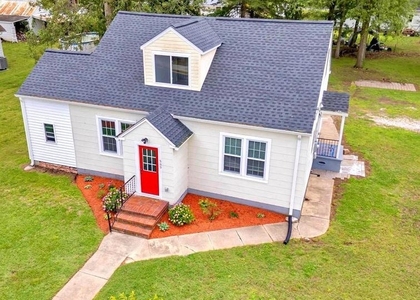 202 Oak Street - Photo 1