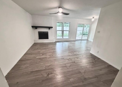 7303 Whispering Creek Cir - Photo 1
