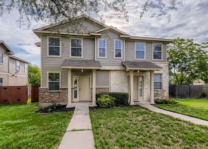 13913 Harris Ridge Blvd - Photo 1