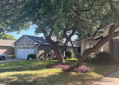 1704 Ascot Ln - Photo 1