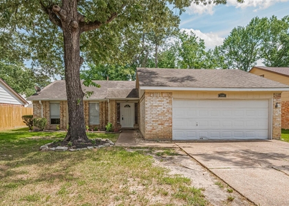 2606 Lexington Woods Drive - Photo 1