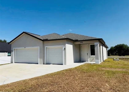 8059 Sherwood Circle - Photo 1