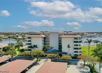 591 Seaview Court - Photo 1