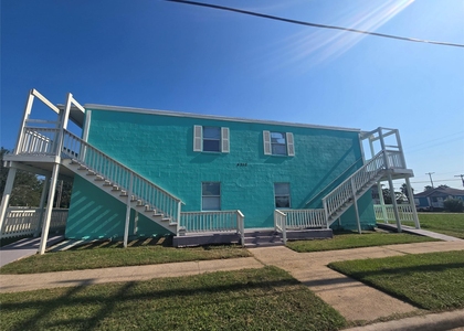 4217 Sealy Avenue - Photo 1