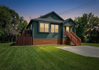 206 12th Street - Photo 1