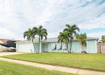 590 Coconut Street - Photo 1