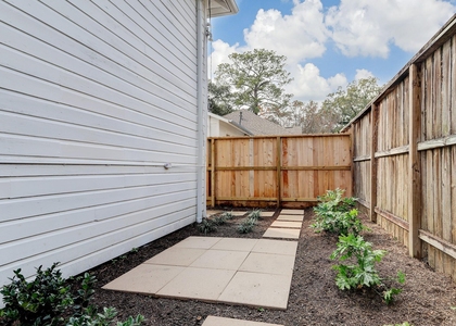 1508 Cortlandt Street - Photo 1
