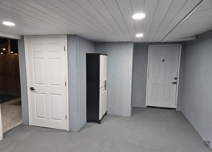 1953 W Skyline Dr - Photo 1