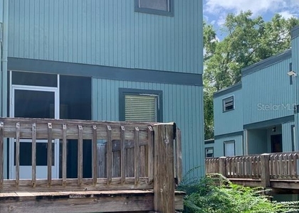 605 Sw 75th Street - Photo 1