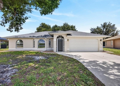 7510 Ligustrum - Photo 1