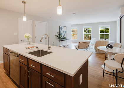 1385 Washington Boulevard - Photo 1