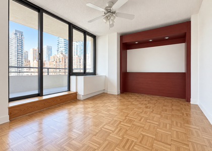 200 Rector Place - Photo 1