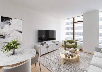 10 Hanover Square - Photo 1