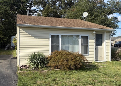 1020 Inland Road - Photo 1