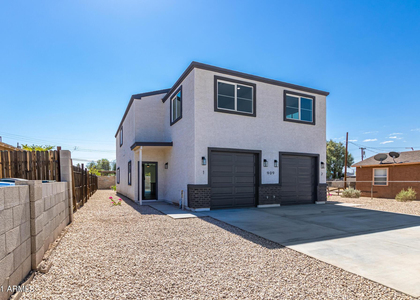 917 S 5th Avenue - Photo 1