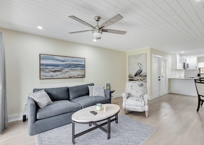 4885 Se Capstan Avenue - Photo 1