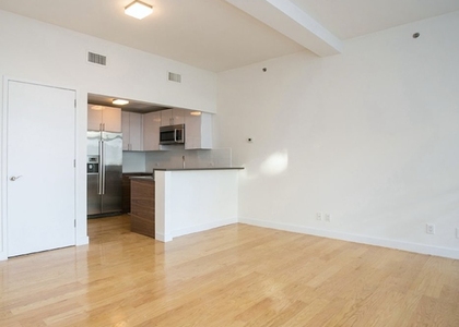 Kingsland avenue - Photo 1