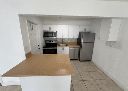 4271 Nw 5th Street - Photo 1