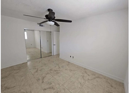 677 Ne 24th Street - Photo 1