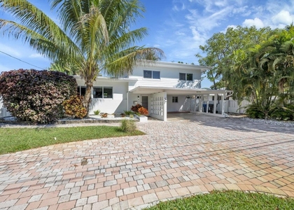 1771 Ne 35th Street - Photo 1