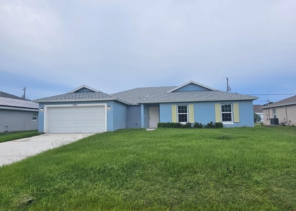 1913 Sw Swift Avenue - Photo 1