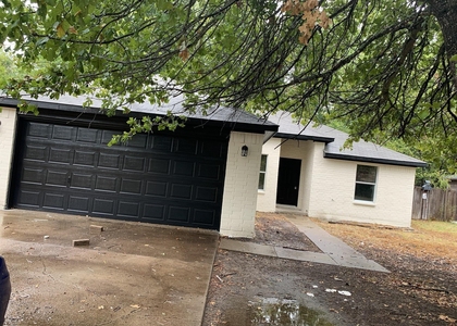 120 Plumthicket Lane - Photo 1