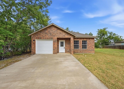 1508 King Street - Photo 1