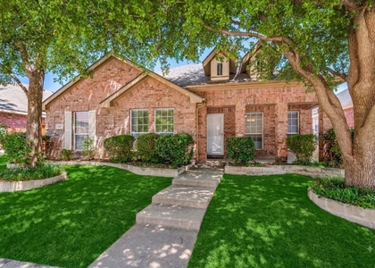 1615 Bur Oak Drive - Photo 1