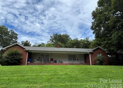 1049 E Main Street - Photo 1