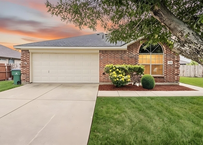 1070 Mellanie Lane - Photo 1